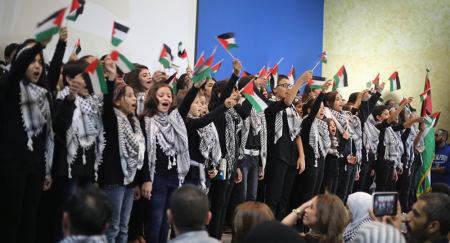 عدد الفلسطينيين مع نهاية 2022 يصل إلى 14.3 مليون