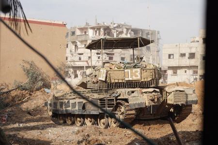 الجيش الاسرائيلي يعلن عن مقتل جنود ومواصلته القتال في غزة