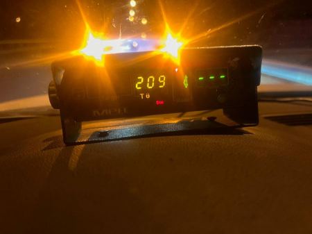 ضبط سائق من طمرة يقود بسرعة فائقة