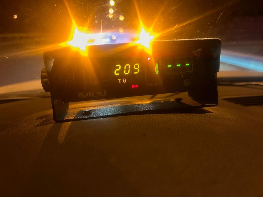ضبط سائق من طمرة يقود بسرعة فائقة