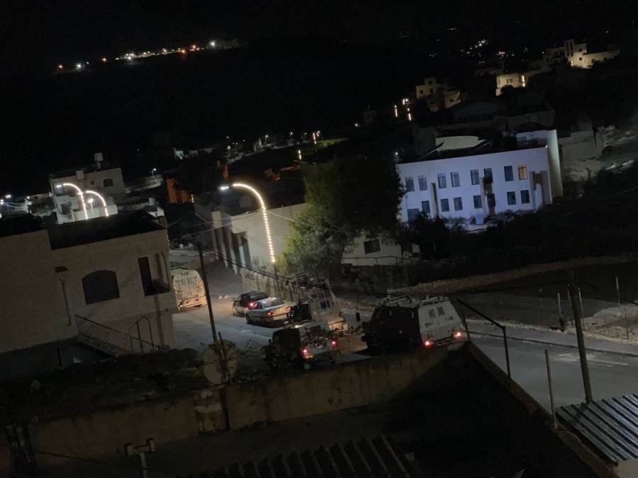 اقتحامات واعتقالات بالضفة الغربية تخللتها اشتباكات ومواجهات واعتقالات