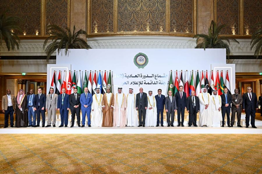وزراء الإعلام العرب يدعون وسائل الاعلام لتسليط الضوء على دور 