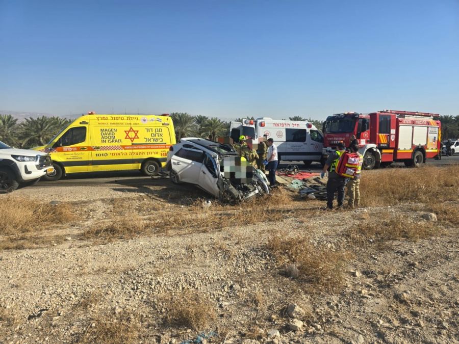 مصرع فلسطيني بحادث طرق بين شاحنة ومركبة على شارع 90 بمنطقة الاغوار 