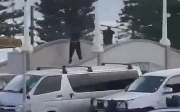 الشرطة الأسترالية: عشرة قتلى في حادث إطلاق نار قرب شاطئ بونداي في سيدني