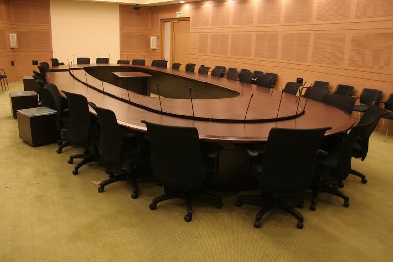 وزارة العدل في خطوة مهمة لتعزيز مكافحة ظاهرة استغلال المسنّين: