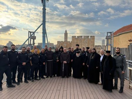 شرطة القدس بلقاء خاص مع رؤساء الكنائس والطوائف المسيحية في القدس